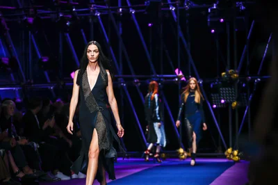 Look 18